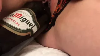 Donna makes herself cum