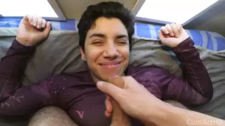 Quickie on the Bed with Missed Cumshot