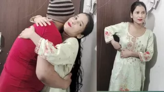 Dever ne bhabhi ki chut far di