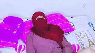 Hijab Wife Has A Hard Time Fucking Her Father-in-Law