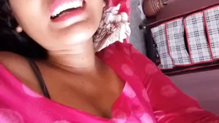 Indian girl in pink suit girl masterbating in fingerings