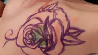 Marie Bossette Gets a Beautiful Rose Tattooed on Her Right Ribs - AltErotic