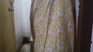 Indian Housewife Nude and Naked Bath