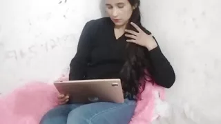 Desi cute girl ko boyfriend ne sil tor diya