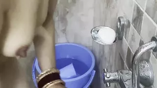Desi Indian New Wife Bath Running Tap Masturbation Hot