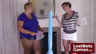 A sex strip game of Elefino's butterfly chase with Chels and Dee