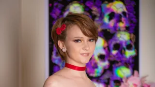 Ruthless Stud Rams Slim Lucy Valentine's Soaked Cunt!