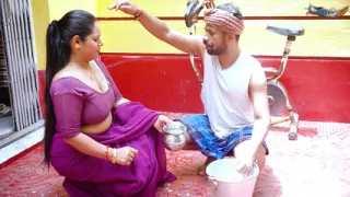 milkman antim harcore fuck with arshi Bhabhi when she was alone at home full movie ( hindi audio )