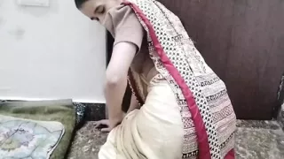 Teen age college girl ko paise dekar jabar dasti pela