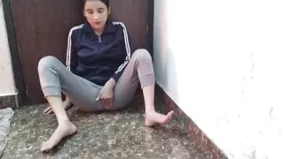 Desi college girl ko paise dekar jabar dasti pela