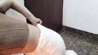 Chachi ko chod kar bur se paani nikal diya