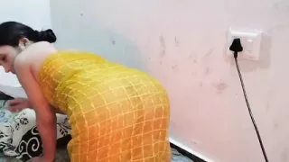 Muslim girlfriend ko ghar me band kar jabar dasti pela