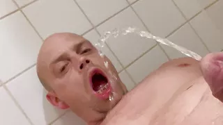 Pissing in my mouth drinking my piss and Jerking off afterwards