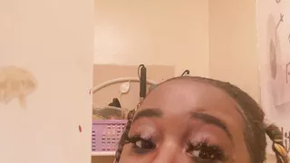 How to put on scottbeautyworld eyelashes