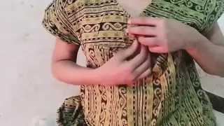 Step father ke sath chudai karte pakda gyi mai