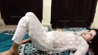 Sister in law ko sab ke samne pakad ke pel diya