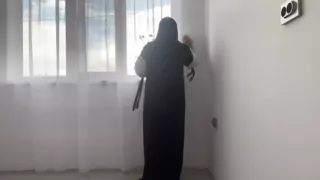 Arab Stepmom Gives JOI With Talk