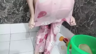 Cute school girl ko paise dekar jabar dasti pela
