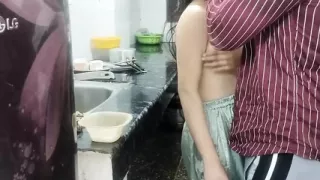 College girl ko hotel me le jakar jabar dasti doodh daba kar pela