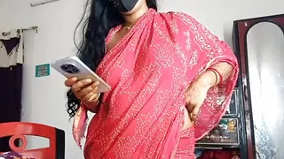 Indian Desi Beautiful Bhabi First Appearance on Cam