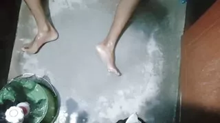 Bathroom Me Masti Time