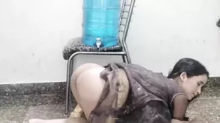 Step sister ko akele dekh jabar chuchi daba daba kar pela