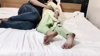 Step daughter ko hotel me ghumane ke bahane pel diya