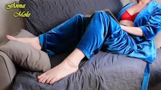 Hot Mommy in Pajamas, Can't Sleep, and Begins to Caress Herself Everywhere, Reaching a Strong Orgasm