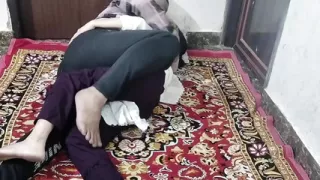 Village girl ko paise ki lalach me hotel me le jakar pel diya