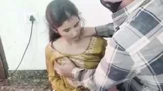 Muslim naukrani ko kichen me hi pakad ke pel diya