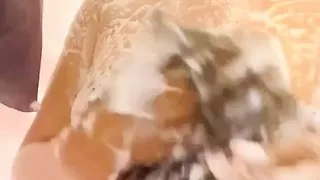 Come Take a Shower with Peachy