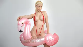 Natasha Teen VR Porn: Ready For The Beach - VirtualTaboo