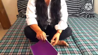 Stepsister Takes A Special Gift In Festival Seoson In Hindi