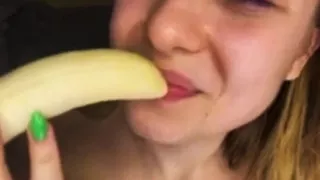 Extreme blowjob with big dildo