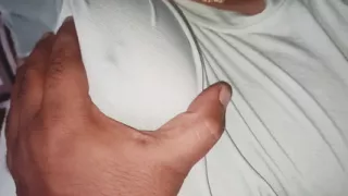 Seeing step sister naked, she got her