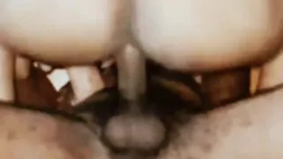 Husband and wife sex, wife sat on her husband and got fucked