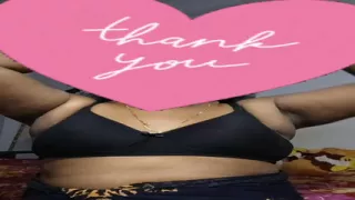 Desi Cute girls live showing body new viral hot video