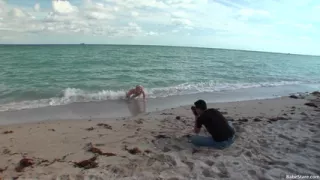 Girl loves the beach and sucking some big dick