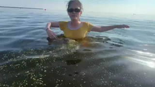 Wow! Met my younger stepsister at the beach, teased in the cabin and ended up having rough sex at home