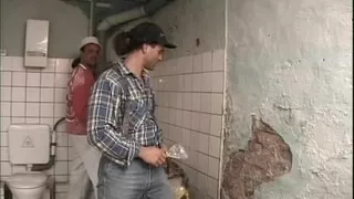 Geile Fickschlampe Wird Von Zwei Kerlen Drangenommen (bu)