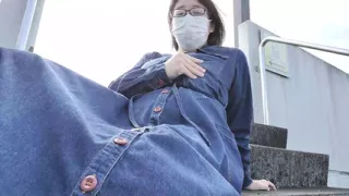 A Married Woman Gets Excited by Outdoor Masturbation