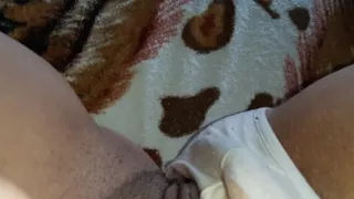 I teased my clit with a vibrator until I cum