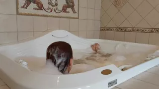 I Bathed My jungle in a Jacuzzi. Hairy Woman Wery Wet