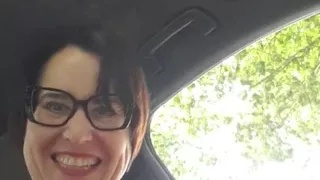 Julie squirts during car break