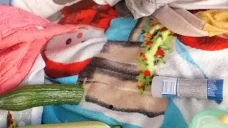 Amateur wife fingers her pussy until orgasm. Sexy mom makes breakfast, hairy pussy, big tits.