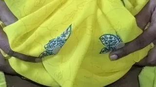 Desi women home alone masturbating