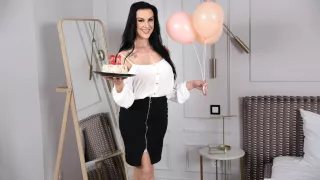 Texas Patti VR Porn: Ready For Your Present? - VirtualTaboo