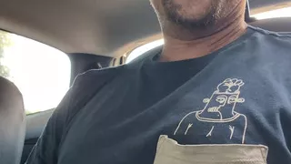 Chat and wank on the public parking ????