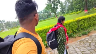 Sali and brother-in-law went to the park to roam - brother-in-law you took sister-in-law for a walk, then sister-in-law became happy and made brother-in-law happy.