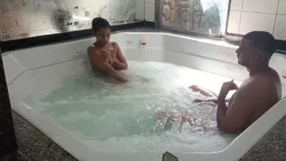 Strong Sex in the Bathtub